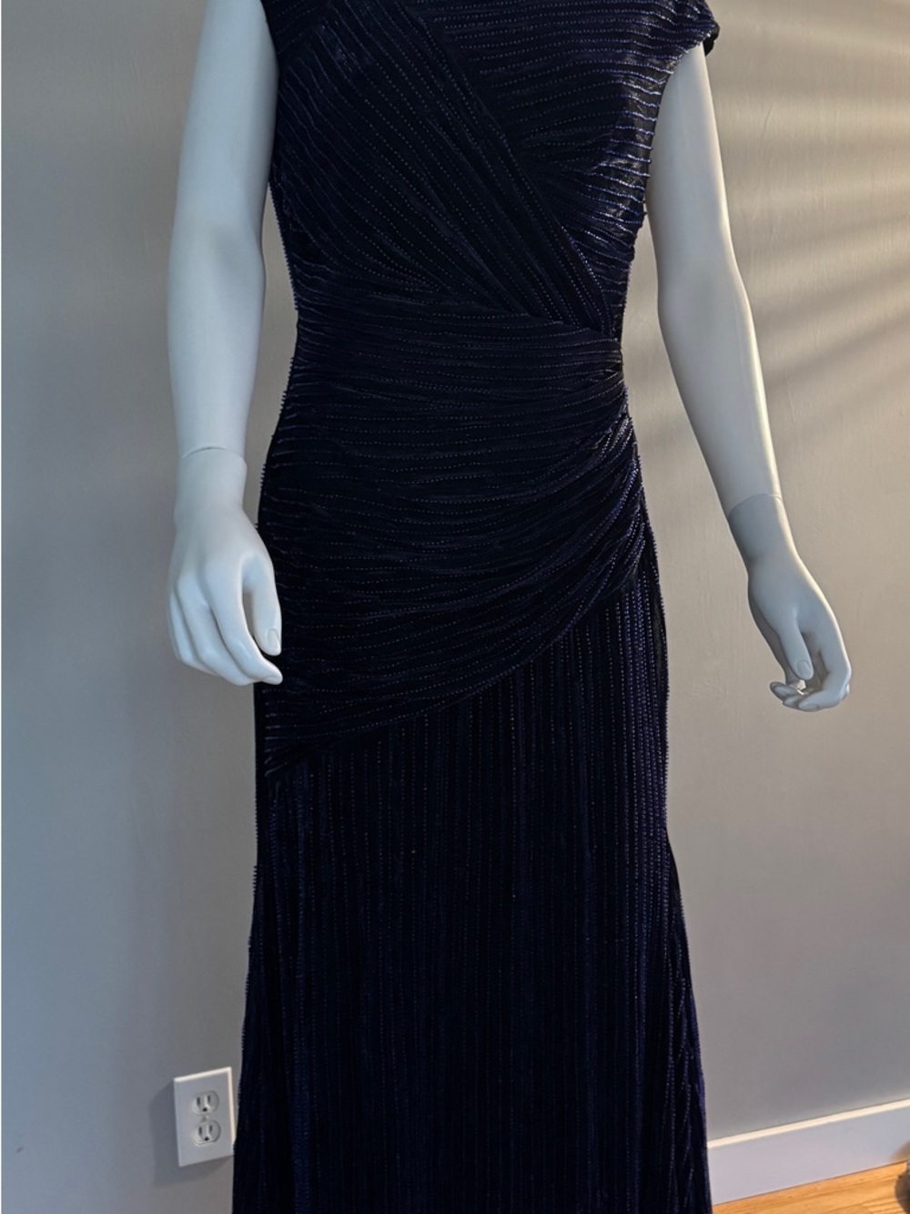 Elegant Navy Blue Evening Dress - Ruched Bodice NWT Size 6